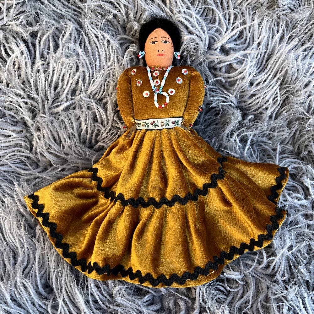 Handmade Native America Navajo Cloth Doll American Folk Art Velvet Dress 9.5"
